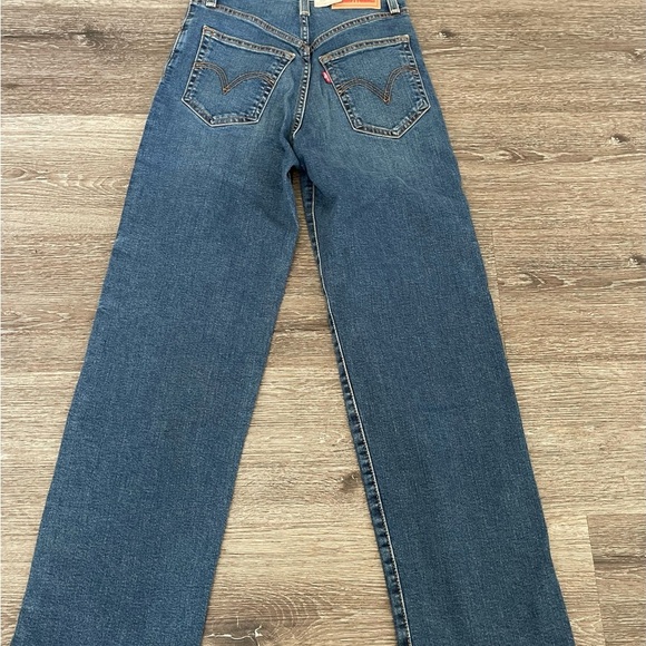 Levi's Blue Straight-Leg Jeans with Vintage Wash - Picture 6 of 6